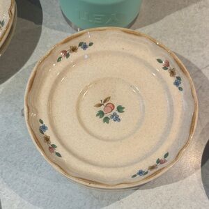International heartland saucer plates